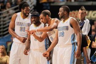 巴萨训练氛围非常好（巴萨训练场氛围极佳）