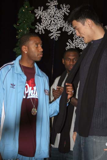 热火前17战替补场均轰46.5分，近8战降至场均33.9分（热火替补火力下滑：前17场场均46.5分，近8场仅33.9分）