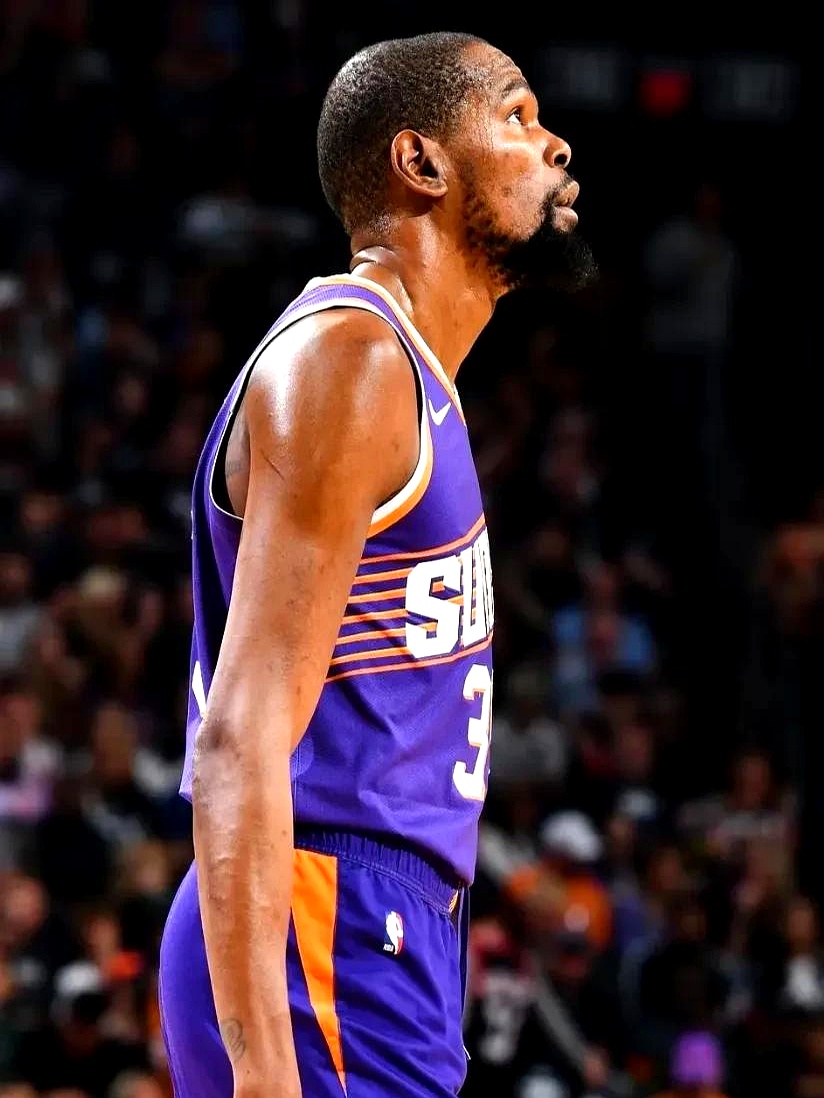 公牛全队三分命中率达41.2%，但罚球命中率仅56.3%（公牛外线准星达41.2%，罚球线却仅56.3%）