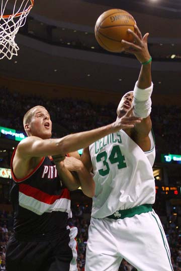 世体：拉莫斯最希望重回西班牙踢球，并梦想加盟有欧战的球队（世体：拉莫斯渴望重返西班牙赛场，倾向加盟具欧战资格的球队）