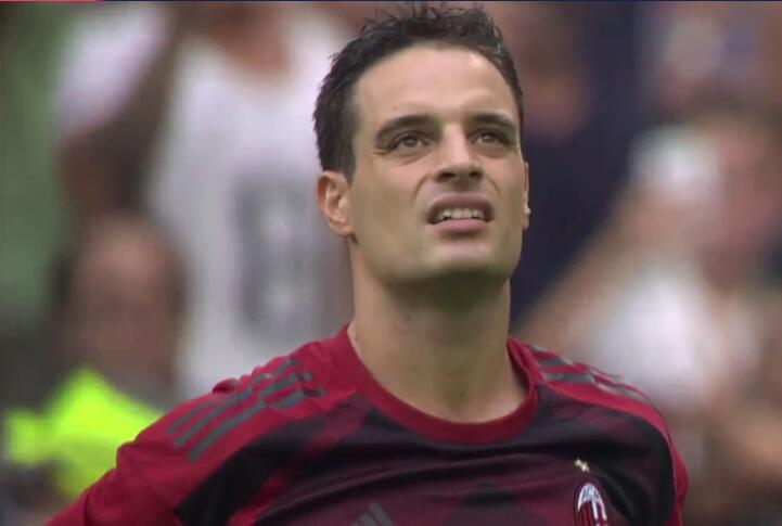 克罗斯评历史最佳11人：C罗左边锋，梅西前腰，马尔蒂尼入选（克罗斯评历史最佳阵容：C罗踢左翼，梅西任前腰，马尔蒂尼在列）